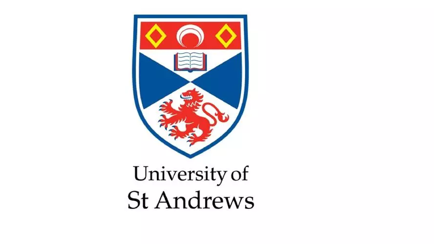 university of st andrews logo